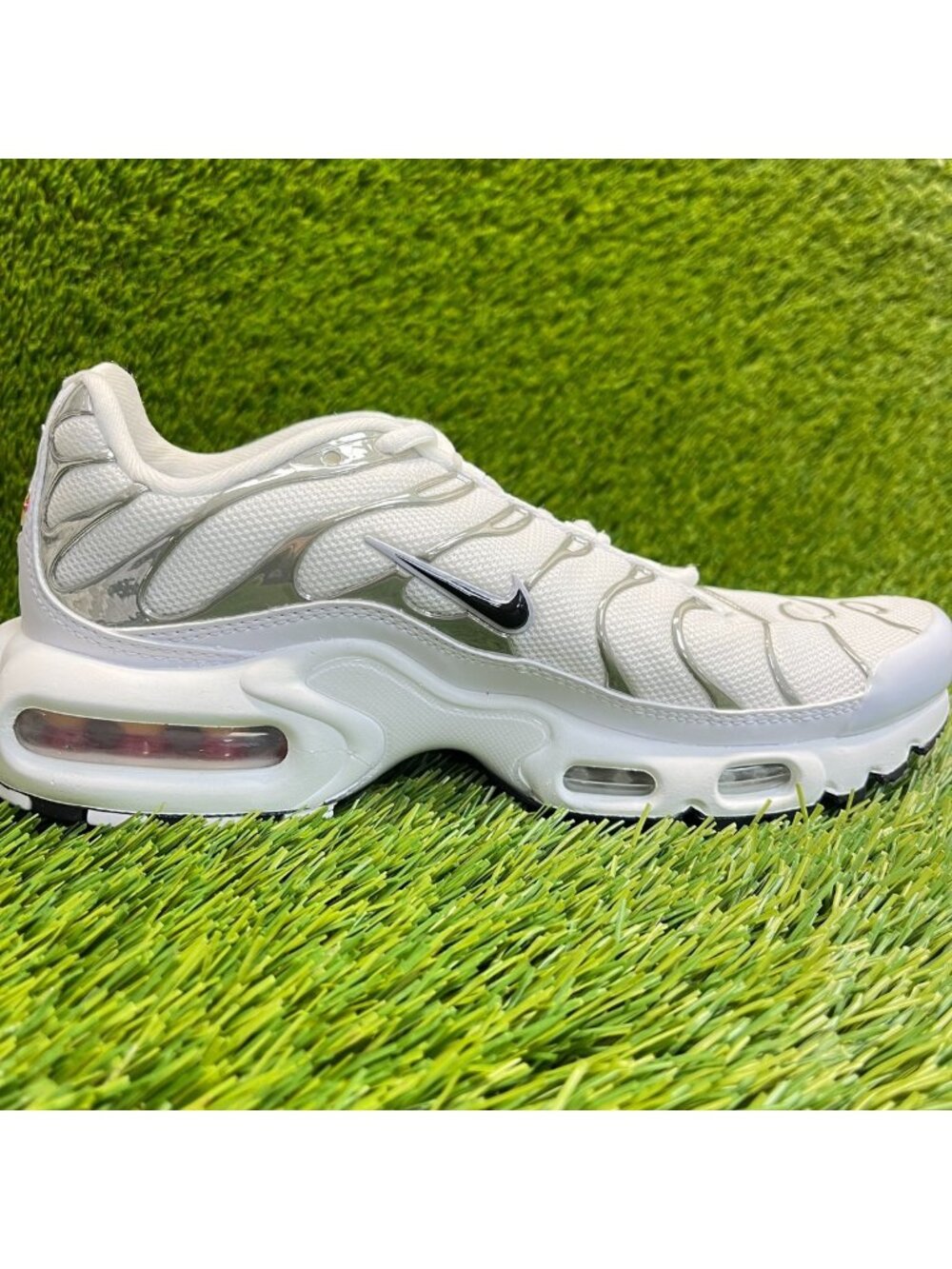 Nike Air Max Plus SE Womens Size 6 White Athletic Running Walking Shoes Sneakers - Picture 4 of 10